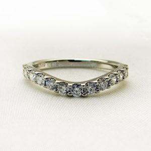 ハーフエタニティーリング | 京都で婚約指輪・結婚指輪・ダイヤモンド 