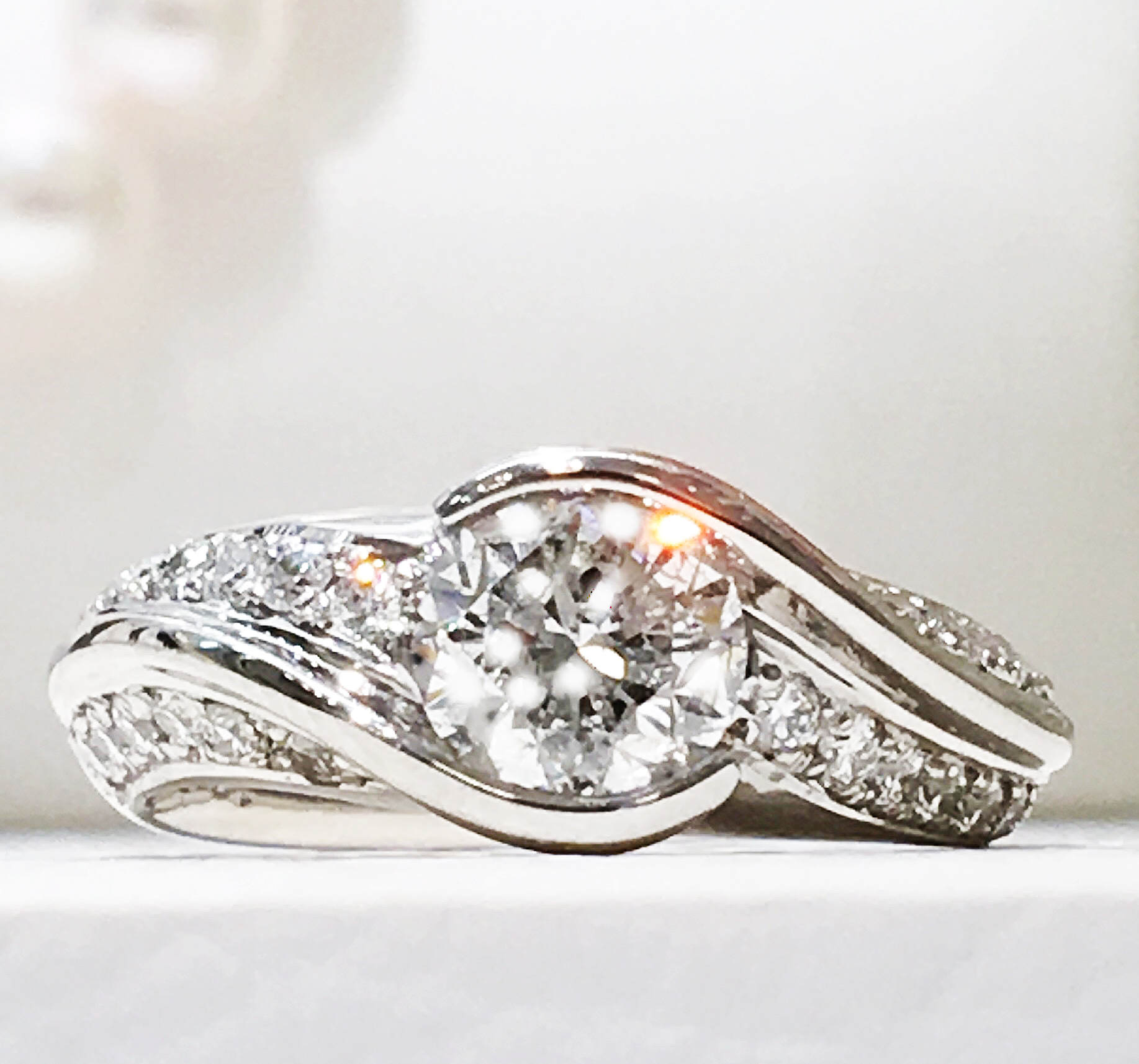 引っかかりのない大粒ダイヤリング | 京都で婚約指輪・結婚指輪 