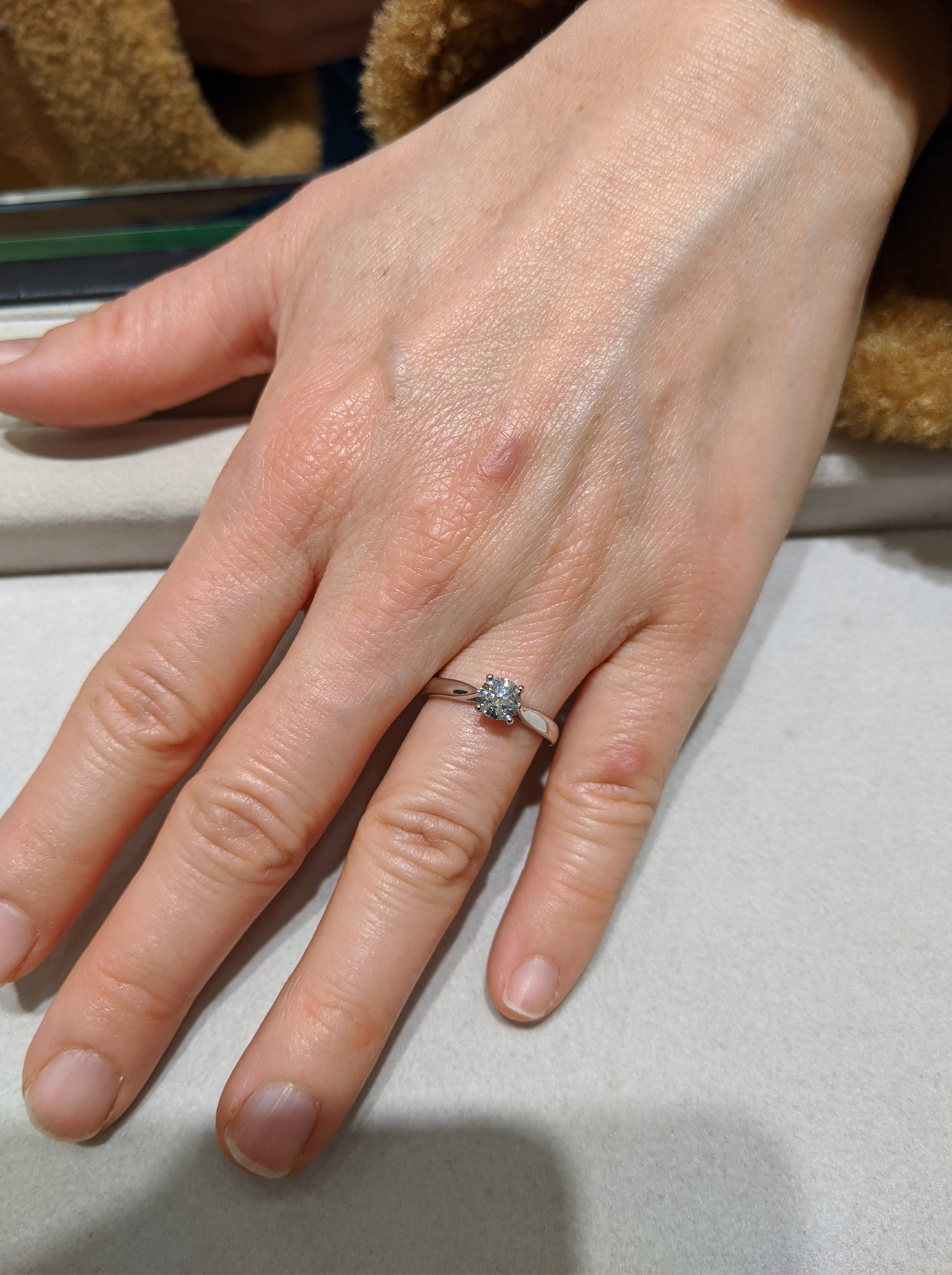 ご褒美ジュエリーにダイヤモンドリングをご購入頂きました！！ 京都で婚約指輪・結婚指輪・ダイヤモンドが卸価格で安い！｜レハイム京都店